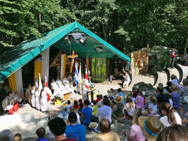 Festgottesdienst zum 1.000 Todestag des Heiligen Heimerads auf dem Hasunger Berg (Foto: Karl-Franz Thiede)